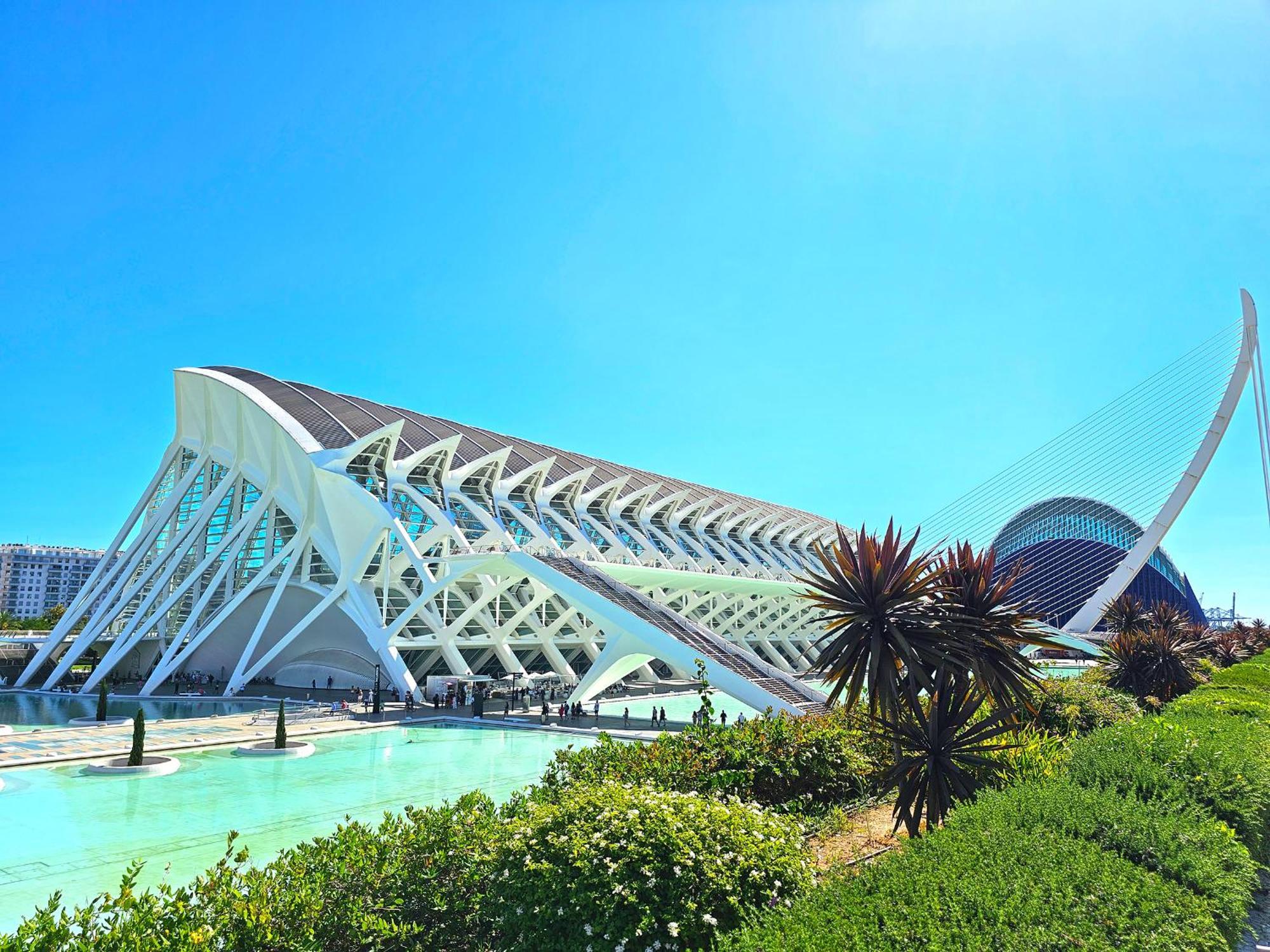 Apartamentos Las Ciencias C Valencia Eksteriør bilde
